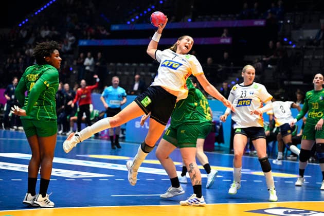 The image is included in the SPORTS PACKAGE. For others PAYMENT IMAGE