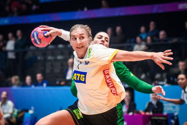 Linn Blohm Sweden, 7 GER, Sweden Brazil, Handball World Championship, Preliminary Round, Group G, 01 12 2025 GER, Sweden Brazil, Handball World Championship, Preliminary Round, Group G, 01 12 2025 Stuttgart Copyright: xSandyxDinkelackerx EP_SDR