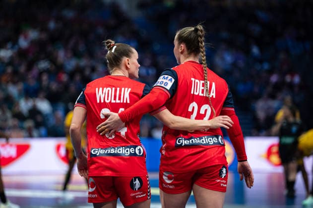 DEILA Thale Rushfeldt (33 Norway) and WOLLIK Anniken (34 Norway) celebrate during the IHF Women s Handball World Championship, WM, Weltmeisterschaft game between Norway and Angola at the SWT Arena in Trier, Germany Copyright: xMartinxPitschx xSPPx Sportspressphoto_SPR68802