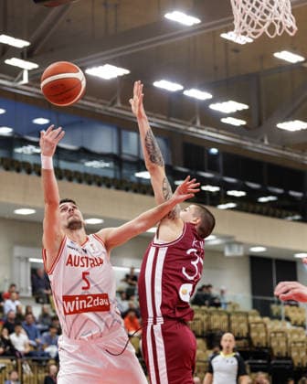 BASKETBALL - FIBA WC Quali, AUT vs LAT VIENNA,AUSTRIA,01.DEC.25 - BASKETBALL - FIBA Basketball World Cup 2027,Qualifiers, international match, Länderspiel, Nationalmannschaft Austria vs Latvia. Image shows Bogic Vujosevic (AUT) and Kristaps Kilps (LAT).  GEPAxpictures xArminxRauthner
