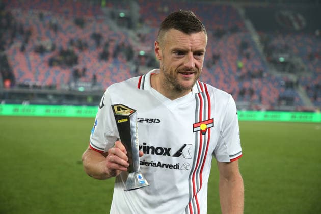 Cremonese™s Jamie Vardy Panini Player of the match Serie A Enilive 2025 2026 during the Serie A soccer match between Bologna and Cremonese at the Renato Dall™Ara Stadium in Bologna -Monday, December 1, 2025. - Soccer .  Copyright: xGiannixSantandrea LaPressex