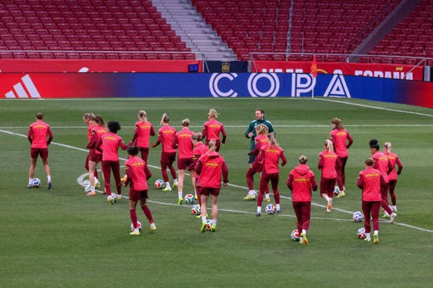 Madrid, Germany 01 December 2025 UEFA Nations League Women Final Final Training 2025 Spain vs Germany Pictured The players of the German womens national soccer team at the final training session before the Women™s Nations League final match against Spain in Madrid Estado Metropolitano Copyright: xFotostandx xFantinix