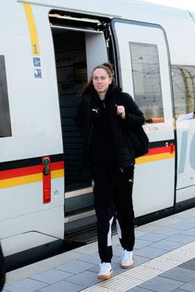 Handball, Women Germany Train journey to Dortmund Goalkeeper Sarah Wachter Germany Germany