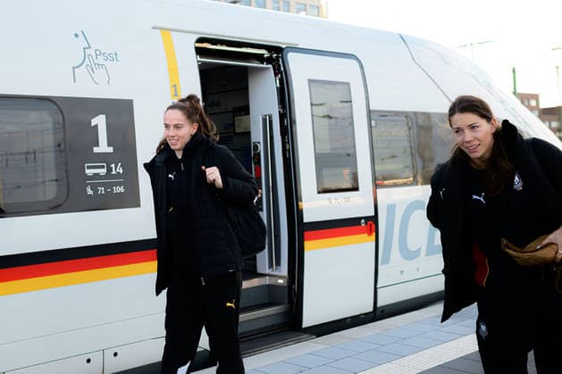 Handball, Women Germany Train journey to Dortmund Goalkeeper Sarah Wachter Germany Germany