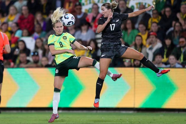 SOCCER AUSTRALIA NEW ZEALAND WOMEN, Kaitlyn Torpey of the Matildas and Gabi Rennie of New Zealand during the International Women s Friendly match between between Australia and New Zealand at Coopers Stadium in Adelaide, Tuesday, December 2, 2025. ( NO ARCHIVING, EDITORIAL USE ONLY ADELAIDE SOUTH AUSTRALIA AUSTRALIA  Copyright: xMATTxTURNERx 20251202158558511524