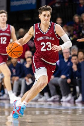 La Salle Vs Penn NCAA, College League, USA Men s Basketball Ethan Roberts, 23, of the Penn Quakers drives the ball during an NCAA men s basketball game at The Palestra in Philadelphia, United States, on November 29, 2025. Philadelphia United States  Copyright: xDanxSquicciarinix originalFilename:squicciarini-mensbask251129_npbgn.jpg