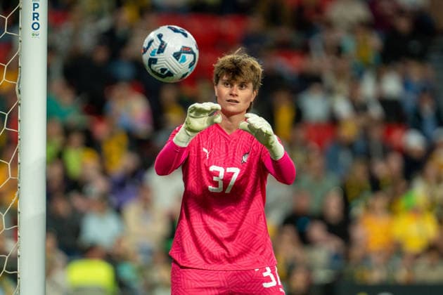 Goalkeeper Alina Santos (37 New Zealand) catches the ball during the International Friendly, Länderspiel, Nationalmannschaft game between Australia and New Zealand at Coopers Stadium in Adelaide, Australia. Copyright: xNoexLlamasx xSPPx Sportspressphoto_SPR68978