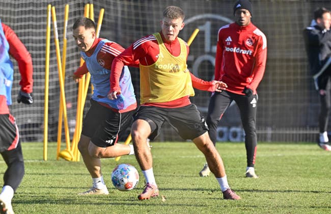 02 12 2025 Soccer 2 Soccer Bundesliga Season 2025 2026 1 FC Nürnberg Nuernberg FCN Club Training Sportfoto Zink xwoxzix Julian Justvan 10, 1 FC Nürnberg FCN Finn Ole Becker 25, 1 FC Nürnberg FCN