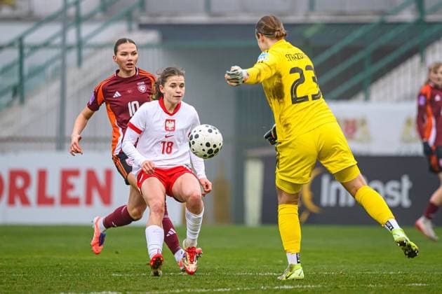 02.12.2025 GDANSK , PILKA NOZNA KOBIET ( WOMEN S FOOTBALL) MECZ TOWARZYSKI POLSKA - LOTWA ( GAME POLAND - LATVIA )¨NZ. NADIA KREZYMAN FOTO RADOSLAW JOZWIAK CYFRASPORT NEWSPIX.PL --- Newspix.pl  RA1_7495