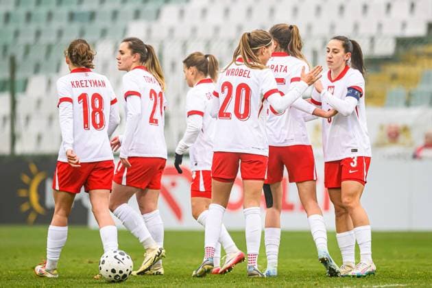 02.12.2025 GDANSK , PILKA NOZNA KOBIET ( WOMEN S FOOTBALL) MECZ TOWARZYSKI POLSKA - LOTWA ( GAME POLAND - LATVIA )¨NZ. NADIA KREZYMAN PAULINA TOMASIAK PATRYCJA SARAPATA.NATALIA WROBEL.WIKTORIA ZIENIEWICZ FOTO RADOSLAW JOZWIAK CYFRASPORT NEWSPIX.PL --- Newspix.pl  RA1_7588