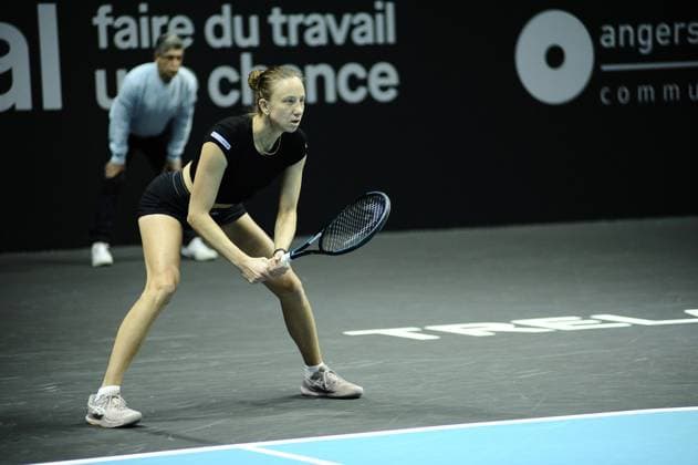 TENNIS - WTA, Tennis Damen - OPEN ANGERS LOIRE TRELAZE 2025 Mona Barthel during the Open Angers Loire TrÃ lazÃ , WTA 125 tennis tournament on 2 December 2025 at Arena Loire TrÃ lazÃ in TrÃ lazÃ , France - Photo Julien Kammerer PsnewZ TrÃ lazÃ France  Copyright: xJulienxKammererx