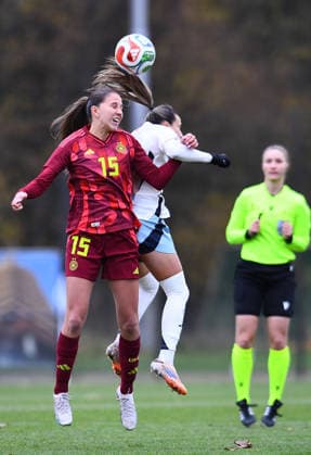 Soccer European Championship Qualification U19 Juniors Germany Spain on 02 12 2025 at the Sportschule Wedau in Duisburg Maj Schneider Germany , left Alba Cerrato Spain , right DFB regulations prohibit any use of photographs as image sequences and or quasi video Nordrhein Westfalen Germany