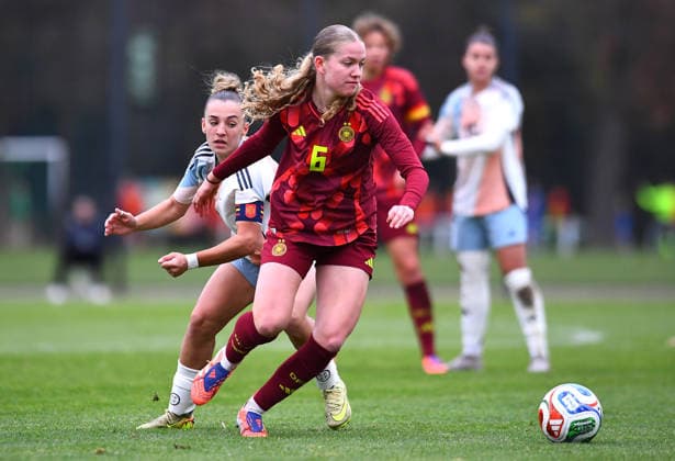 Soccer European Championship Qualification U19 Juniors Germany Spain on 02 12 2025 at the Sportschule Wedau in Duisburg Marie Gmeineder Germany , front Irune Dorado Spain , back DFB regulations prohibit any use of photographs as image sequences and or quasi video Nordrhein Westfalen Germany
