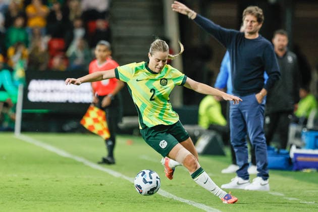 December 2, 2025, Adelaide, South Australia, Australia: COURTNEY NEVIN of Australia in action on the wing during the FIFA International Friendly, Länderspiel, Nationalmannschaft between the Australian Matildas and the New Zealand Female Ferns. Adelaide Australia - ZUMAw216 20251202_zsp_w216_005 Copyright: xMarkxWilloughbyx