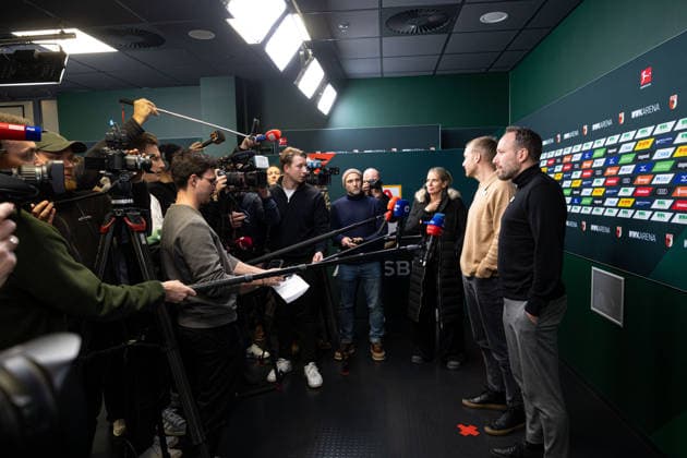 Media round with managing director Michael Ströll black sweater and sports director Benjamin Weber light sweater after the dismissal of Sandro WagnerMedia round with managing director Michael Ströll dark sweater and sports director Benjamin Weber light sweater after the dismissal of Sandro Wagner