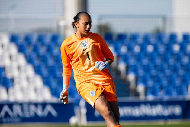 ENGLAND U20 vs MEXICO U20 WomenÂ s. SOPHIA POOR, PLAYER FOR THE ENGLAND U20 TEAM, DURING THE MATCH, Women s friendly match between England U20 vs Mexico U20, Pinatar Arena Football Center, San Pedro del Pinatar, Region of Murcia, December 2, 2025. San Pedro del Pinatar Pinatar Arena Football Center Region de Murcia Spain Copyright: xPascuxMÃ ndezx