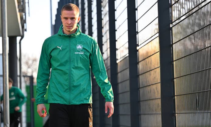 02 12 2025 Soccer 2 Bundesliga Season 2025 2026 SpVgg Greuther Fürth Fuerth Kleeblatt Training xwoxzix Brynjar Ingi Bjarnason 25, SpVgg Greuther Fürth