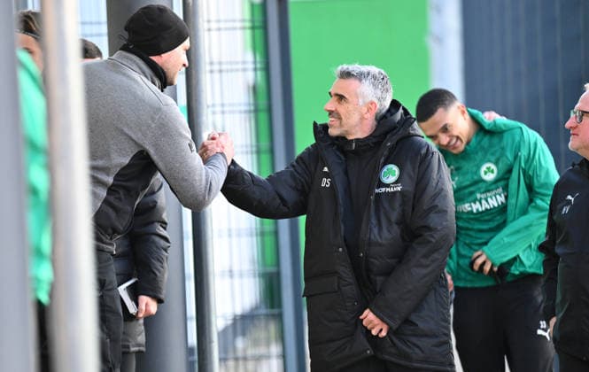02 12 2025 Soccer 2 Bundesliga Season 2025 2026 SpVgg Greuther Fürth Fuerth Kleeblatt Training xwoxzix Danny Schwarz Co Coach SpVgg Greuther Fürth