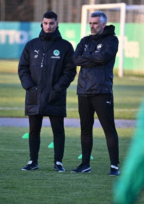 02 12 2025 Soccer 2 Bundesliga Season 2025 2026 SpVgg Greuther Fürth Fuerth Kleeblatt Training xwoxzix Aleksandro Petrovic Co Coach SpVgg Greuther Fürth Danny Schwarz Co Coach SpVgg Greuther Fürth