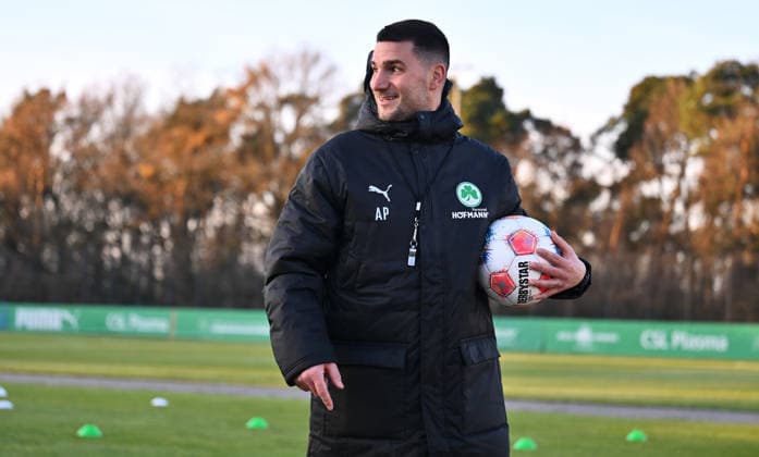 02 12 2025 Soccer 2 Bundesliga Season 2025 2026 SpVgg Greuther Fürth Fuerth Kleeblatt Training xwoxzix Aleksandro Petrovic Co Coach SpVgg Greuther Fürth