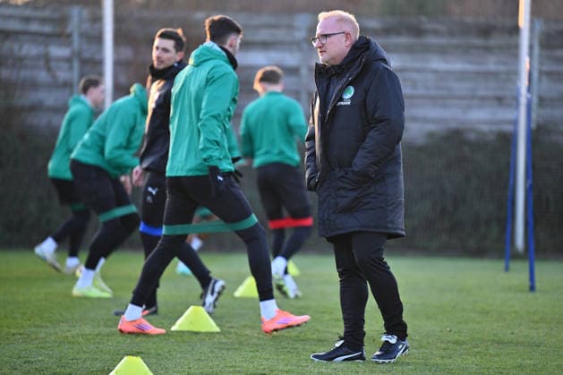 02 12 2025 Soccer 2 Bundesliga Season 2025 2026 SpVgg Greuther Fürth Fuerth Kleeblatt Training xwoxzix Heiko Vogel Coach SpVgg Greuther Fürth