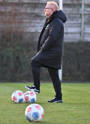 02 12 2025 Soccer 2 Bundesliga Season 2025 2026 SpVgg Greuther Fürth Fuerth Kleeblatt Training xwoxzix Heiko Vogel Coach SpVgg Greuther Fürth