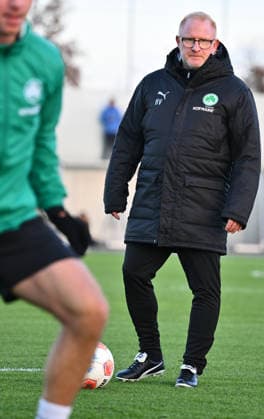 02 12 2025 Soccer 2 Bundesliga Season 2025 2026 SpVgg Greuther Fürth Fuerth Kleeblatt Training xwoxzix Heiko Vogel Coach SpVgg Greuther Fürth