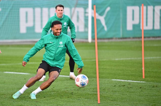 02 12 2025 Soccer 2 Bundesliga Season 2025 2026 SpVgg Greuther Fürth Fuerth Kleeblatt Training xwoxzix uJulian Green 37, SpVgg Greuther Fürth