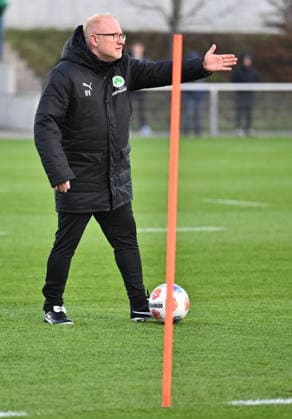 02 12 2025 Soccer 2 Bundesliga Season 2025 2026 SpVgg Greuther Fürth Fuerth Kleeblatt Training xwoxzix Heiko Vogel Coach SpVgg Greuther Fürth
