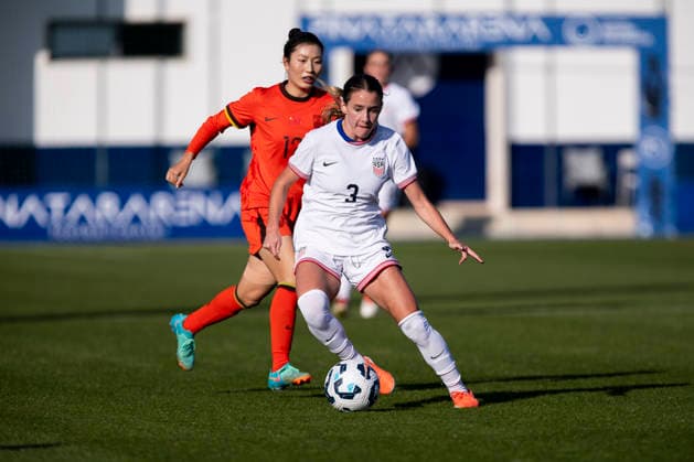 USA U20 vs CHINA U20 WomenÂ s. EMMA JOHNSON, PLAYER FOR THE U20 national team, Nationalteam DURING THE GAME, Women s friendly match between USA U20 vs CHINA U20, Pinatar Arena Football Center, San Pedro del Pinatar, Region of Murcia, December 2, 2025. San Pedro del Pinatar Pinatar Arena Football Center Region de Murcia Spain Copyright: xPascuxMÃ ndezx