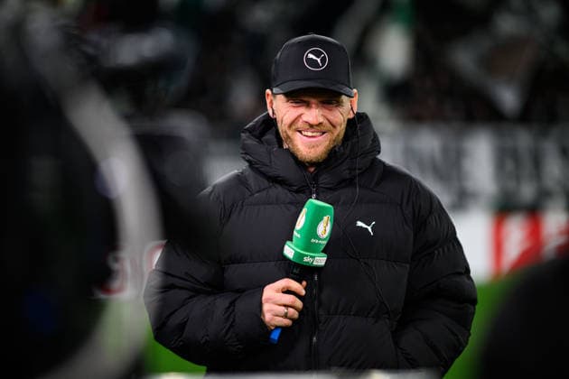 MOENCHENGLADBACH, GERMANY - 2 DECEMBER, 2025: Eugen Polanski - The DFB Pokal, German Cup, match Borussia vs St.Pauli at Borussia Park.  Copyright: xVitaliixKliuievx