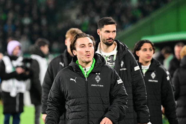 02 12 2025 Moenchengladbach Football, Men, Season 2025 2026, DFB Pokal, Round of 16 Borussia Moenchengladbach vs FC St Pauli Only on the bench Rocco Reitz Gladbach DFL regulations prohibit any use of photographs as image sequences and or quasi video Borussia Park NRW Germany