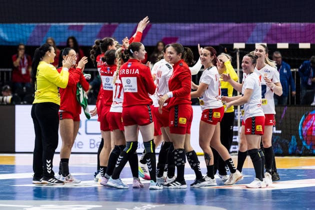 DORTMUND, GERMANY - DECEMBER 2: Serbia celebrate winning the 27th IHF Women’s World Handball Championship match between Spain vs. Serbia at Westfalenhalle on matchday 1 of the main round of the 27th IHF Women’s World Handball Championship on December 2, 2025 in Dortmund, Germany. North Rhine Westphalia Germany Copyright: xBEAUTIFULxSPORTS Wunderlx