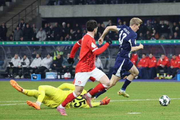 Football, DFB Cup, Hertha BSC - 1. FC Kaiserslautern