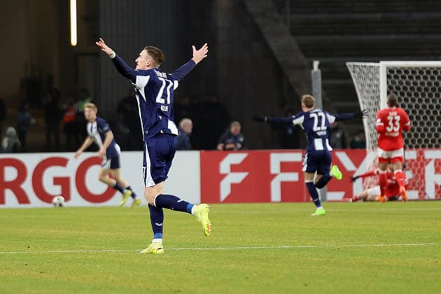 02 12 2025, xrekx, Fußball DFB Pokal 1 8 Finale, Hertha BSC Berlin 1 FC Kaiserslautern v l Torjubel nach dem Tor zum celebrating the goal celebrate 1 0 durch Luca Schuler Hertha BSC Niklas Kolbe Hertha BSC DFL DFB REGULATIONS PROHIBIT ANY USE OF PHOTOGRAPHS as IMAGE SEQUENCES and or QUASI VIDEO Berlin