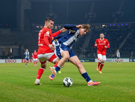 Soccer, Men, Season 2025 2026, DFB Cup Round of 16 , Hertha BSC 1 FC Kaiserslautern, v l Ivan Prtajin Kaiserslautern , Kennet Eichhorn Hertha BSC , 02 12 2025, Copyright: xSebastianxRäppold MatthiasxKochx