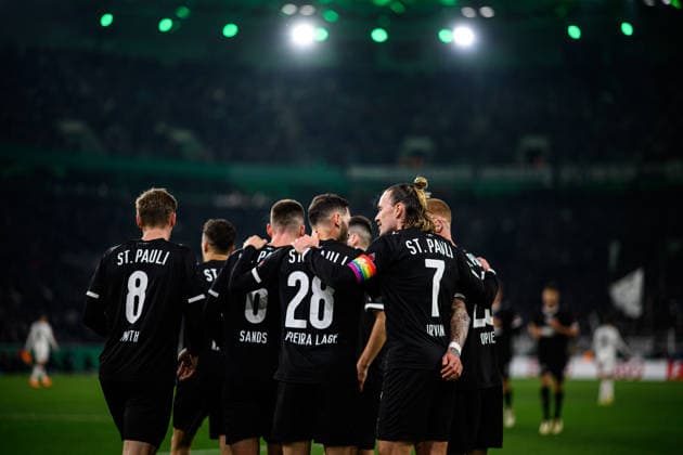 MOENCHENGLADBACH, GERMANY - 2 DECEMBER, 2025: Celebrations, goal, Team St. Pauli - The DFB Pokal, German Cup, match Borussia vs St.Pauli at Borussia Park.  Copyright: xVitaliixKliuievx