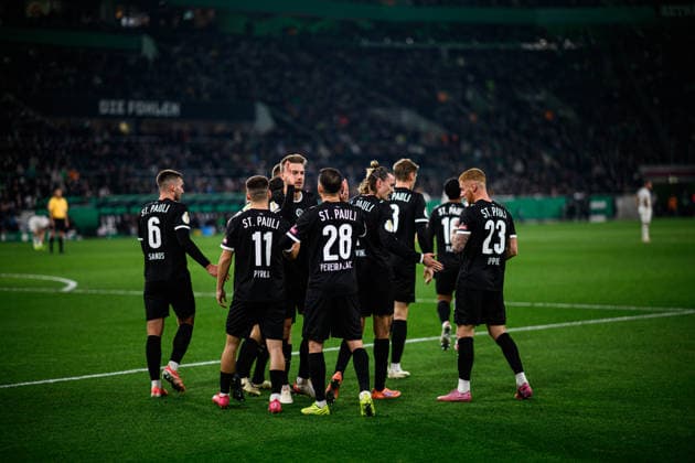 MOENCHENGLADBACH, GERMANY - 2 DECEMBER, 2025: Celebrations, goal, Team St. Pauli - The DFB Pokal, German Cup, match Borussia vs St.Pauli at Borussia Park.  Copyright: xVitaliixKliuievx