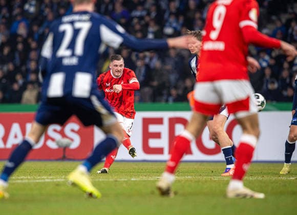 Soccer, Men, Season 2025 2026, DFB Cup Round of 16 , Hertha BSC 1 FC Kaiserslautern, v l Marlon Ritter Kaiserslautern scores the goal to 3 1, 02 12 2025, Copyright: xSebastianxRäppold MatthiasxKochx