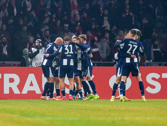 Soccer, Men, Season 2025 2026, DFB Cup Round of 16 , Hertha BSC 1 FC Kaiserslautern, f l Toni Leistner Hertha BSC , Kennet Eichhorn Hertha BSC , Marton Dardai Hertha BSC , Michael Cuisance Hertha BSC , Marten Winkler Hertha BSC , Paul Seguin Hertha BSC , Niklas Kolbe Hertha BSC , Celebration after goal to 3 0, 02 12 2025, Copyright: xSebastianxRäppold MatthiasxKochx