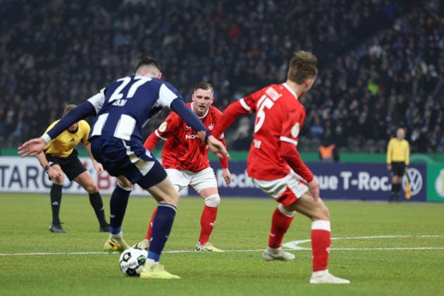 02 12 2025, xrekx, Soccer DFB Pokal 1 8 Final, Hertha BSC Berlin 1 FC Kaiserslautern v l Marlon Ritter 1 FC Kaiserslautern DFL DFB REGULATIONS PROHIBIT ANY USE OF PHOTOGRAPHS as IMAGE SEQUENCES and or QUASI VIDEO Berlin