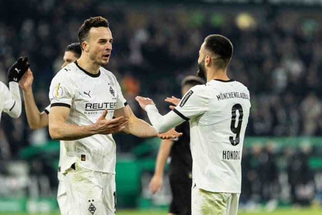 DFB Pokal Borussia Mönchengladbach FC St Pauli 02 12 2025 Borussia Mönchengladbach celebrates the goal, 1 1 by Haris Tabakovi Borussia Mönchengladbach, 15 DFB Pokal Borussia Mönchengladbach FC St Pauli Borussia Park, Mönchengladbach 02 12 2025 DFB regulations prohibit any use of photographs as image sequences and or quasi video Copyright: xBEAUTIFULxSPORTS Buriakovx
