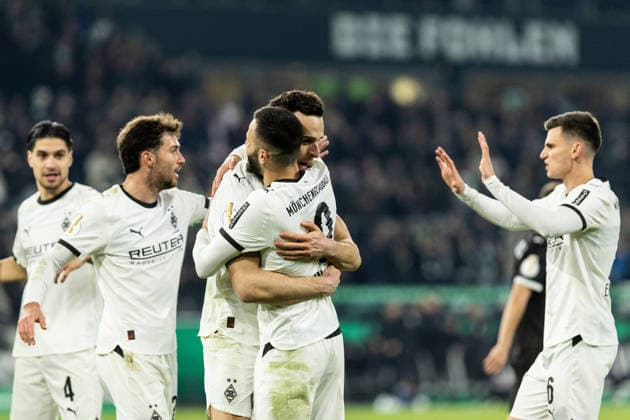 DFB Pokal Borussia Mönchengladbach FC St Pauli 02 12 2025 Borussia Mönchengladbach celebrates the goal, 1 1 by Haris Tabakovi Borussia Mönchengladbach, 15 DFB Pokal Borussia Mönchengladbach FC St Pauli Borussia Park, Mönchengladbach 02 12 2025 DFB regulations prohibit any use of photographs as image sequences and or quasi video Copyright: xBEAUTIFULxSPORTS Buriakovx
