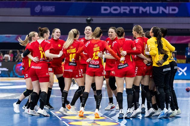DORTMUND, GERMANY - DECEMBER 2: Montenegro celebrates winning the 27th IHF Women’s World Handball Championship match between Iceland vs. Montenegro at Westfalenhalle on matchday 1 of the main round of the 27th IHF Women’s World Handball Championship on December 2, 2025 in Dortmund, Germany. North Rhine Westphalia Germany Copyright: xBEAUTIFULxSPORTS Wunderlx