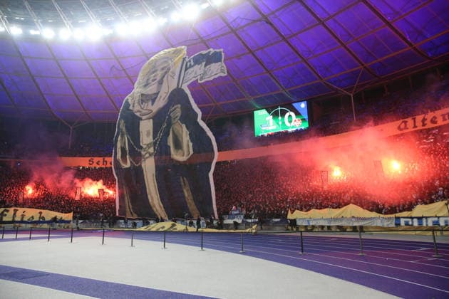 02 12 2025, xrekx, Football DFB Cup 1 8 Final, Hertha BSC Berlin 1 FC Kaiserslautern v l Hertha Fans ,Atmosphere, Scarves, Shirt, Flag, Banner, Ultras, Spectators, Visitors, Choreo, Choreography, atmosphere, spectators, Visitors DFL DFB REGULATIONS PROHIBIT ANY USE OF PHOTOGRAPHS as IMAGE SEQUENCES and or QUASI VIDEO Berlin