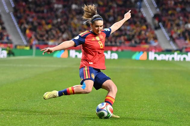 Madrid, Estadio Metropolitano, 02 12 25, ESP, Women, UEFA Women s Nations Leaugue, Final 2025, Spain Germany Image Mariona Caldentey Spain , Spain, 8 UEFA regulations prohibit any use of photographs as image sequences and or quasi video Madrid Spain