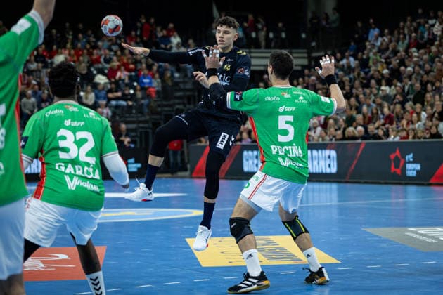 FLENSBURG, GERMANY - DECEMBER 2: Marko Grgic (SG Flensburg-Handewitt, 17) against Ignacio Pecina Tome (IRUDEK Bidasoa Irun, 05) during the EHF European League match between SG Flensburg-Handewitt vs IRUDEK Bidasoa Irun at GP JOULE Arena on matchday 1 of the Group Matches Group A on December 2, 2025 in Flensburg, Germany. Schleswig-Holstein Germany Copyright: xBEAUTIFULxSPORTS MarioxM.xKobergx