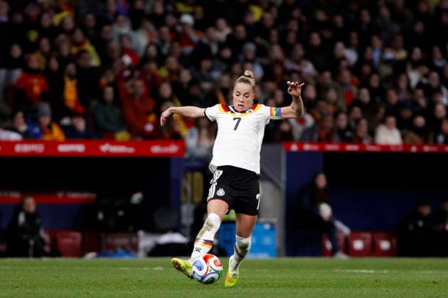 UEFA Women s Nations League final - Spain vs Germany MADRID,SPAIN - 2 December:Giulia Gwinn of Germany in action during the UEFA Women s Nations League final 2025 26 second leg match between Spain and Germany at Riyadh Air Metropolitano Stadium. (Photo by Guille Martinez f22photo) Madrid Riyadh Air Metropolitano Stadium Spain Copyright: xGuillermoxMartinezx