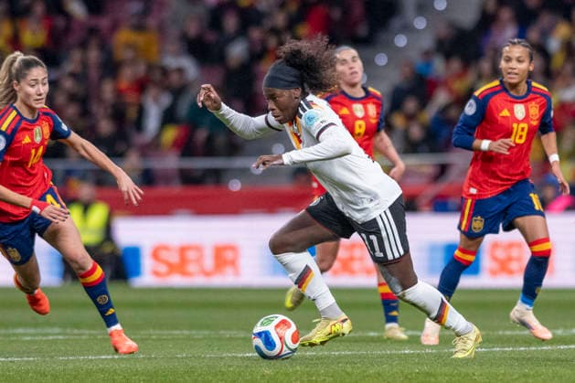 December 2, 2025, Madrid, Madrid, Spain: NICOLE ANYOMI of German Selection in action during the second leg of the 2025 UEFA Women s Nations League final between the Spanish national team, Nationalteam and the German national team, held at the Riad Air Metropolitano on December 2, 2025, in Madrid, Spain. Madrid Spain - ZUMAc312 20251202_zsp_c312_029 Copyright: xOscarxManuelxSanchezx
