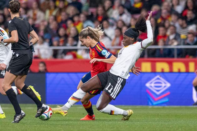 December 2, 2025, Madrid, Madrid, Spain: NICOLE ANYOMI of German Selection in action during the second leg of the 2025 UEFA Women s Nations League final between the Spanish national team, Nationalteam and the German national team, held at the Riad Air Metropolitano on December 2, 2025, in Madrid, Spain. Madrid Spain - ZUMAc312 20251202_zsp_c312_034 Copyright: xOscarxManuelxSanchezx
